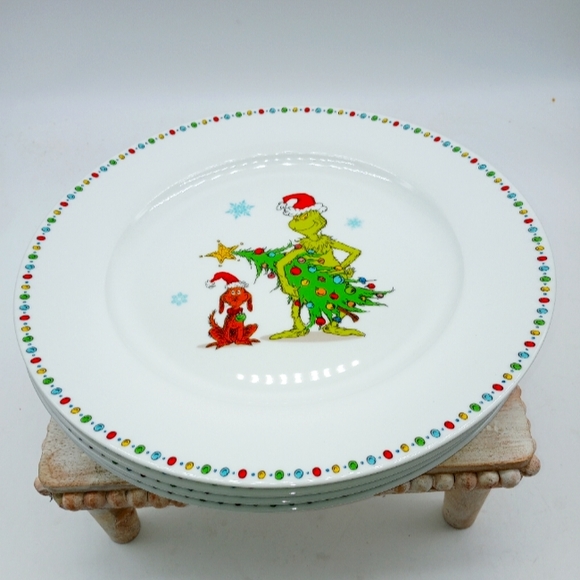 Dr. Seuss Dining Set Of 4 Christmas Grinch Max Dinner Plates Poshmark